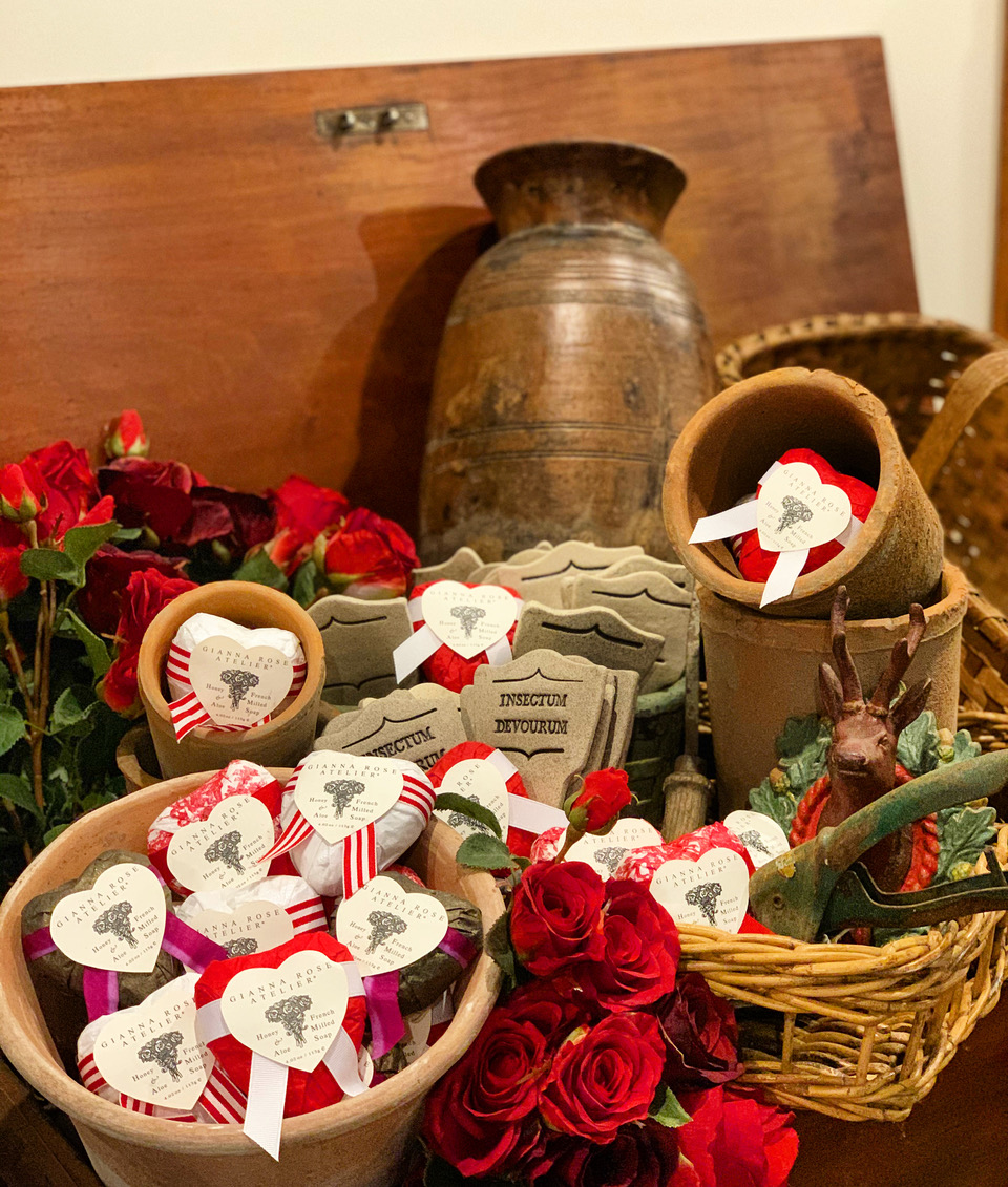 Oakleaf Flower & Garden