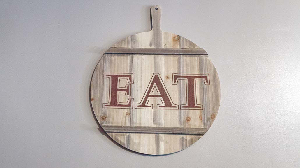 cashiers-nc-zookeeper-eat