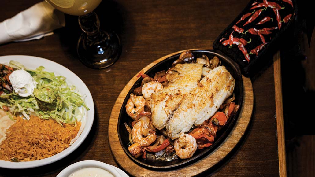 highlands-nc-dining-Los Vaqueros-overview-table