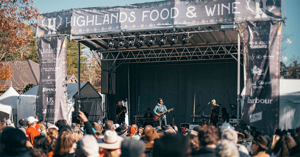 highlands-nc-downtown-highlands-food-wine-the-main-event