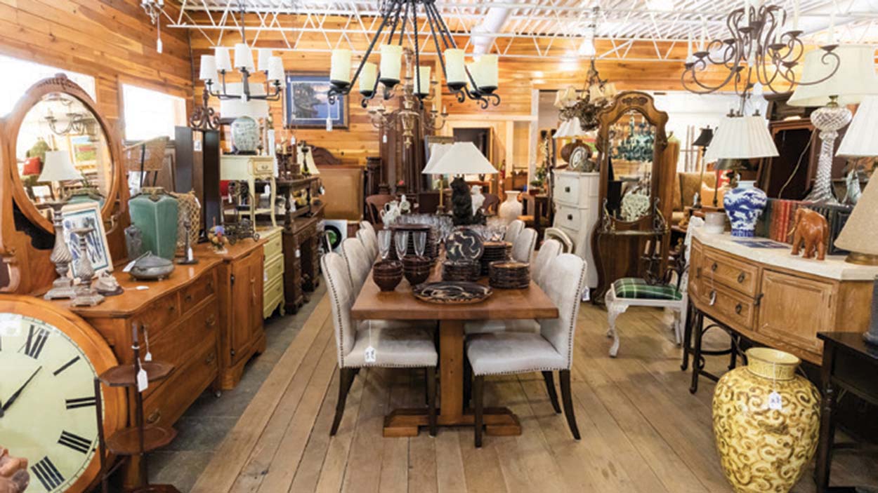 cashiers-nc-Church-of-the-Good-bazaar-barn