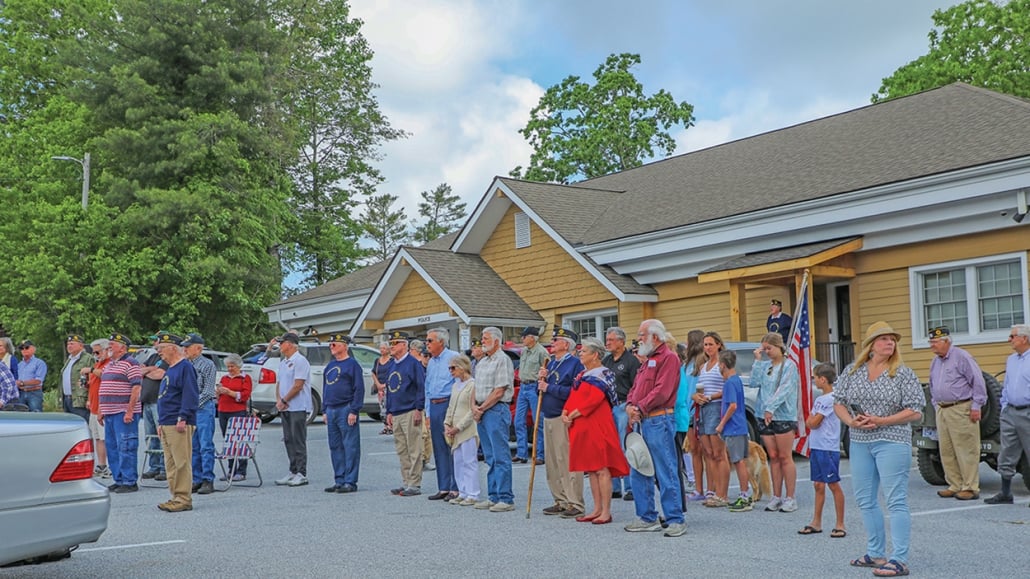 highlands-nc-american-legion-memoral-day-crowd