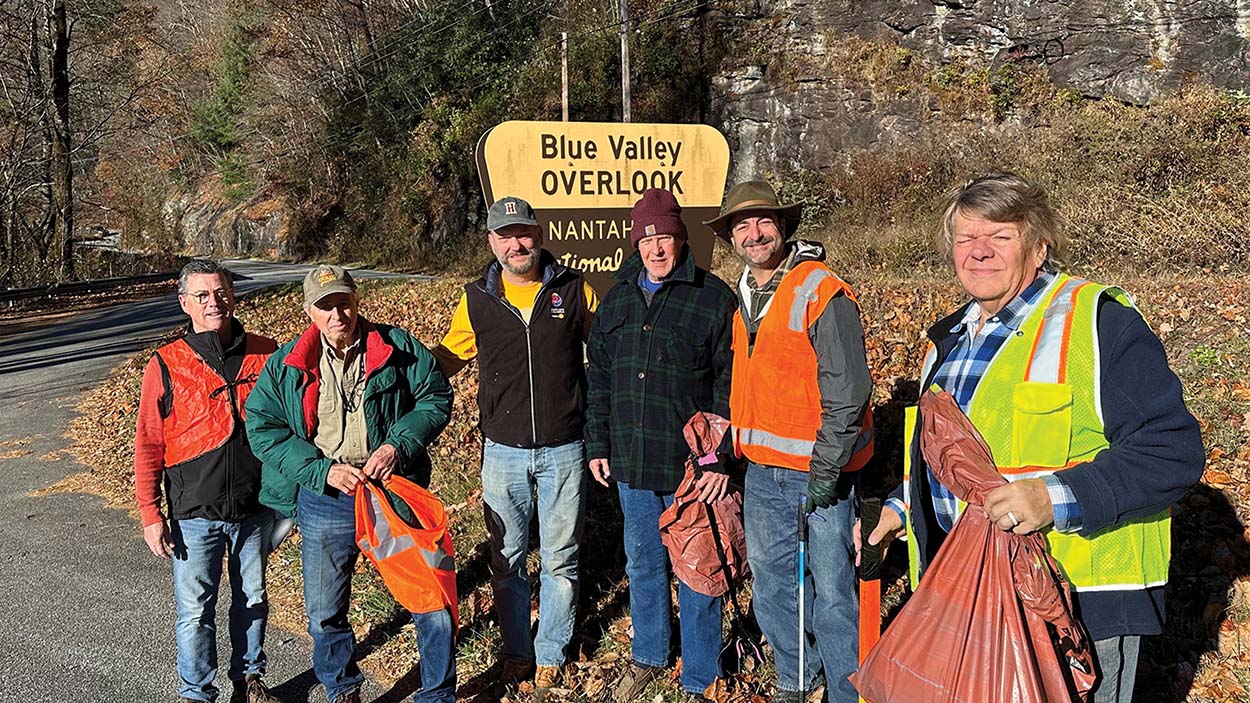 highlands-nc-mountaintop-rotary-plateau-pickup