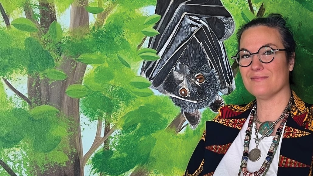 jeanie-edwards-mural-bat-jeaniejpg