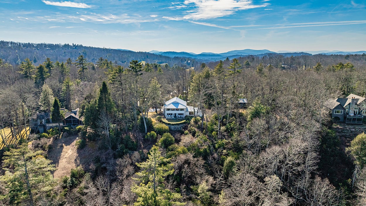 highlands-nc-whiteside-historic-home-from-above-and-far