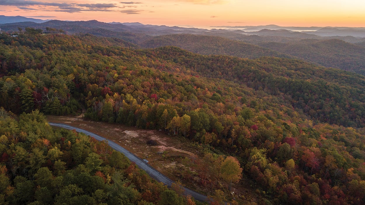 lake-toxaway-nc-longcliff-mountain-view