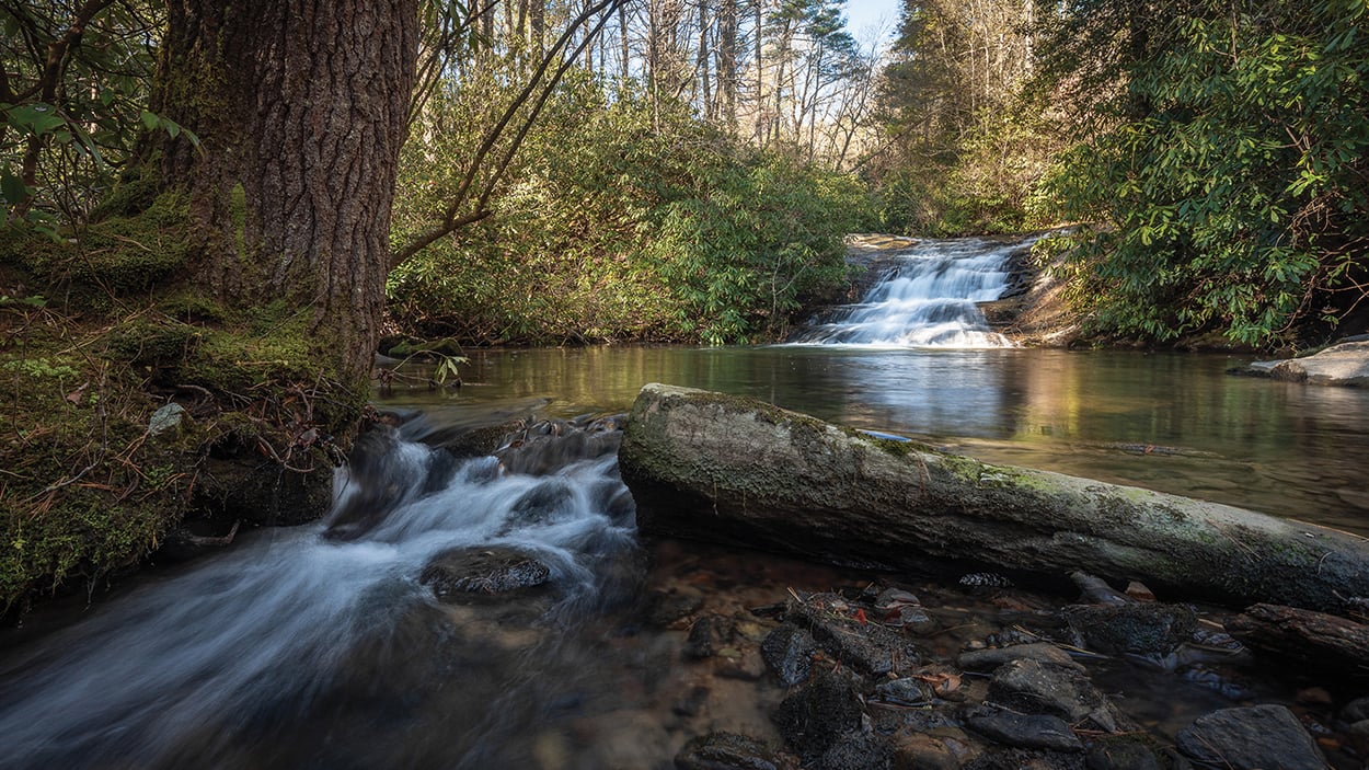 lake-toxaway-nc-longcliff-waterfall