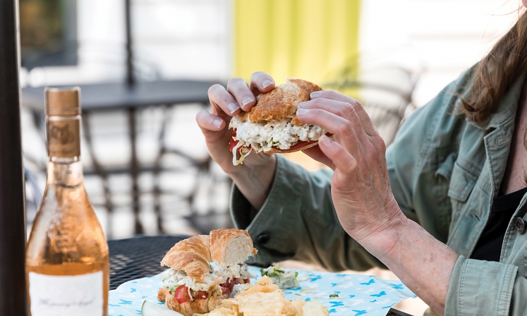 highlands-nc-the-secret-garden-sandwich-hand