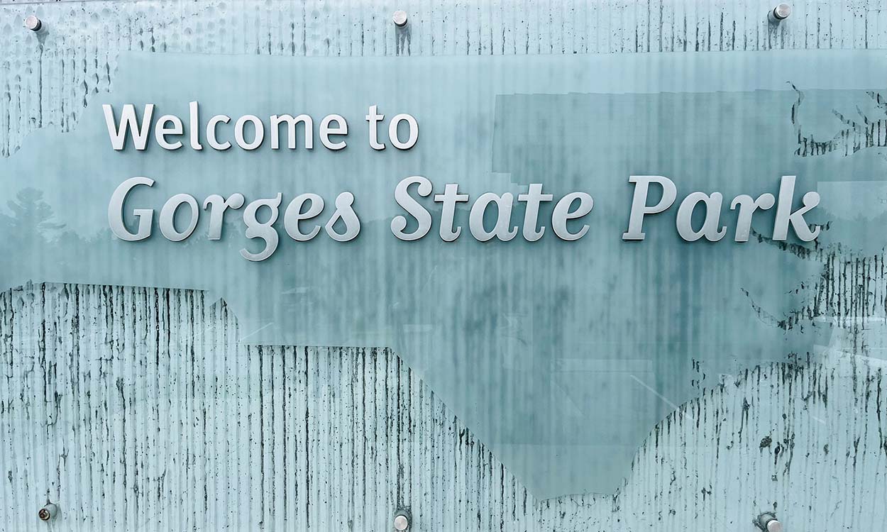 gorges-state-park-sign