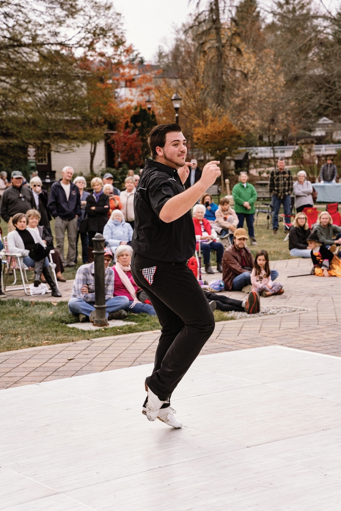 highlands-nc-heritage-jamboree-dancing