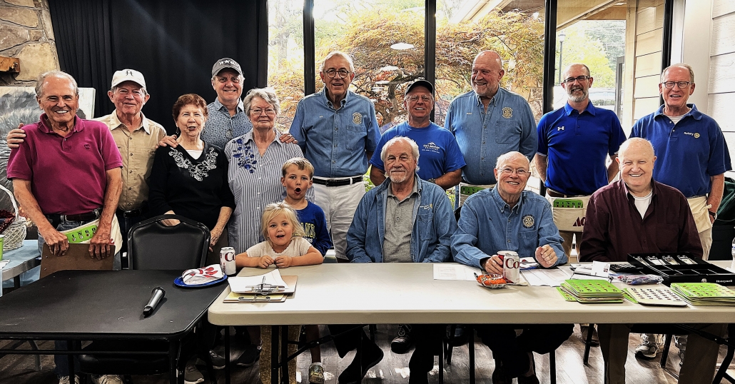 highlands-nc-rotary-club-bingo-volunteers