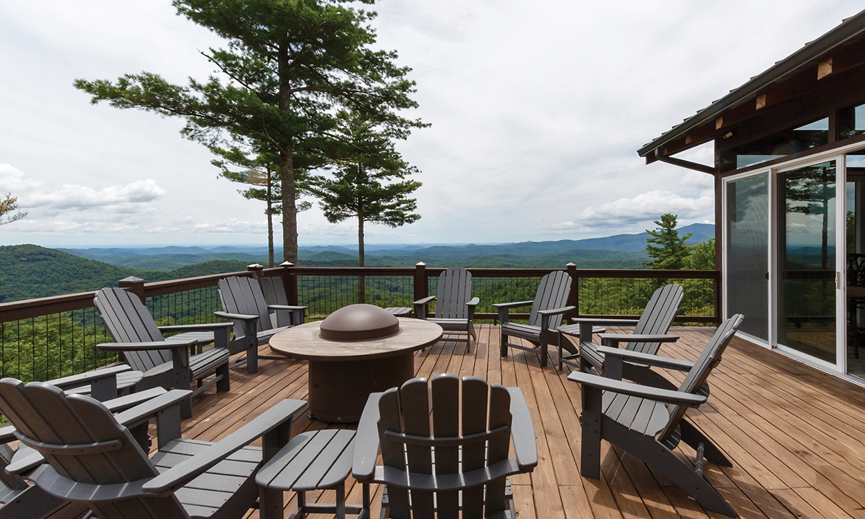 highlands-nc-valentine-manor-outdoor-fire-pit