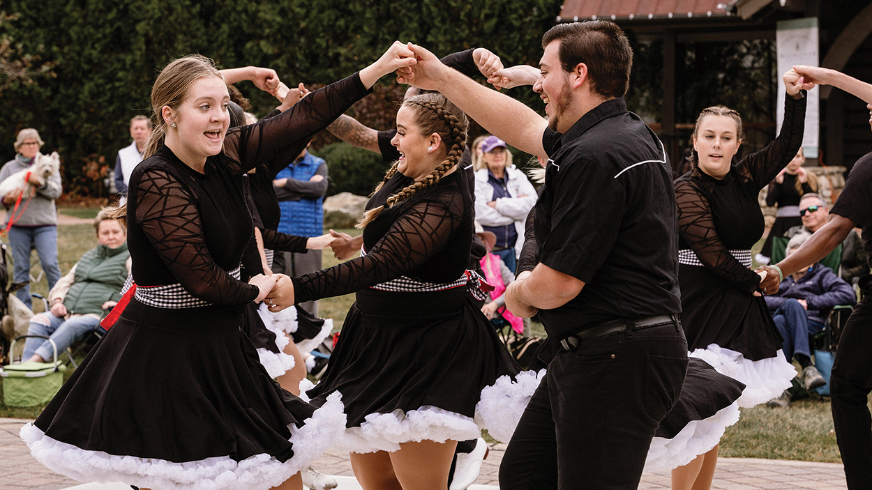 highlands-nc-heritage-jamboree-dancers