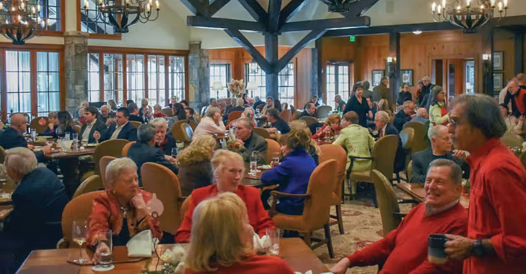 highlands-nc-hands-christmas-dinner