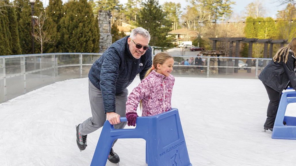 highlands-nc-ice-skating-father