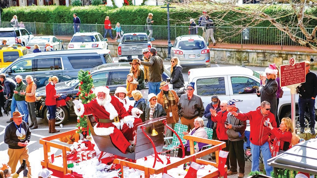 highlands-nc-christmas-parade-santa