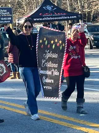 cashiers-nc-christmas-parade-award-winners-Iglesia-Cristiana-2