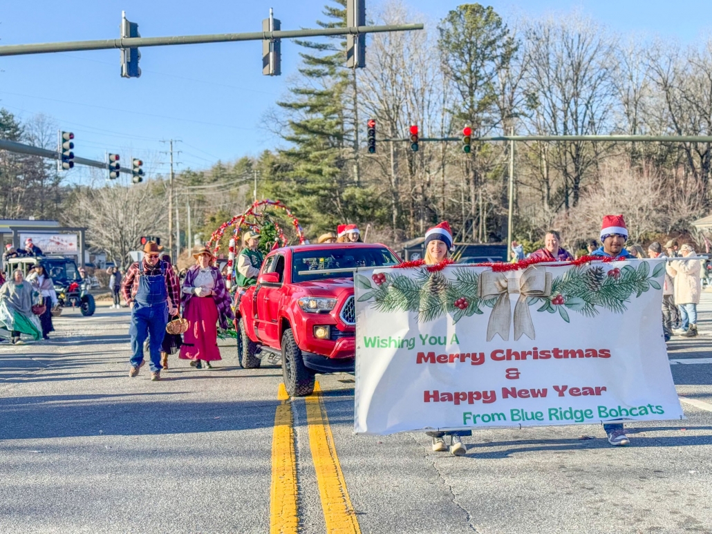 cashiers-nc-christmas-parade-award-winners-blue-ridge-school-2