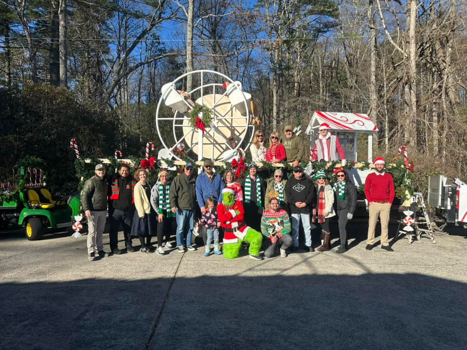 cashiers-nc-christmas-parade-award-winners-mountaintop-1