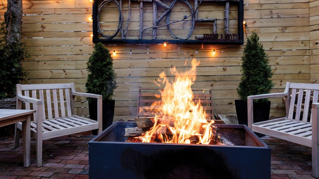 highlands-nc-outpost-inn-fire
