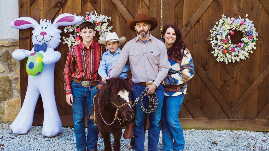satulah-creek-farm-easter-family