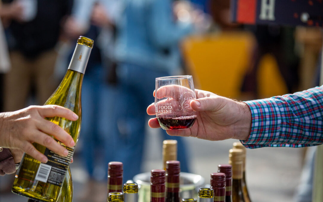 highlands-nc-highlands-food-wine-festival-wine-pour