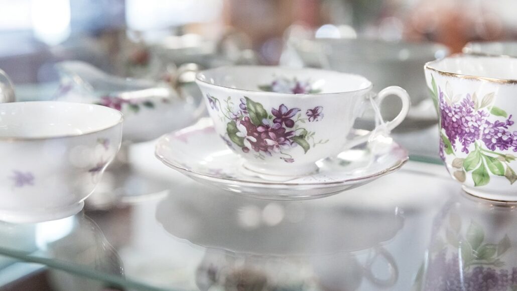 highlands-nc-mountain-findings-tea