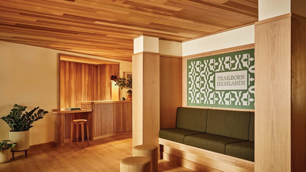 highlands-nc-trailborn-entrance