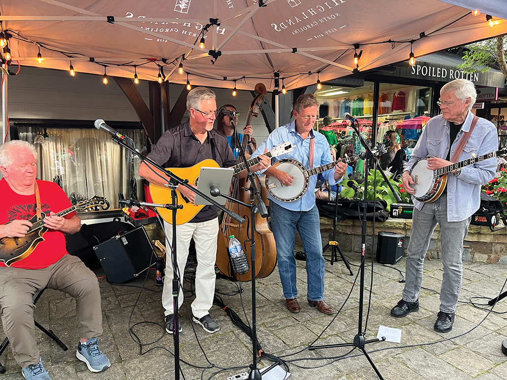 higlands-nc-friday-night-live