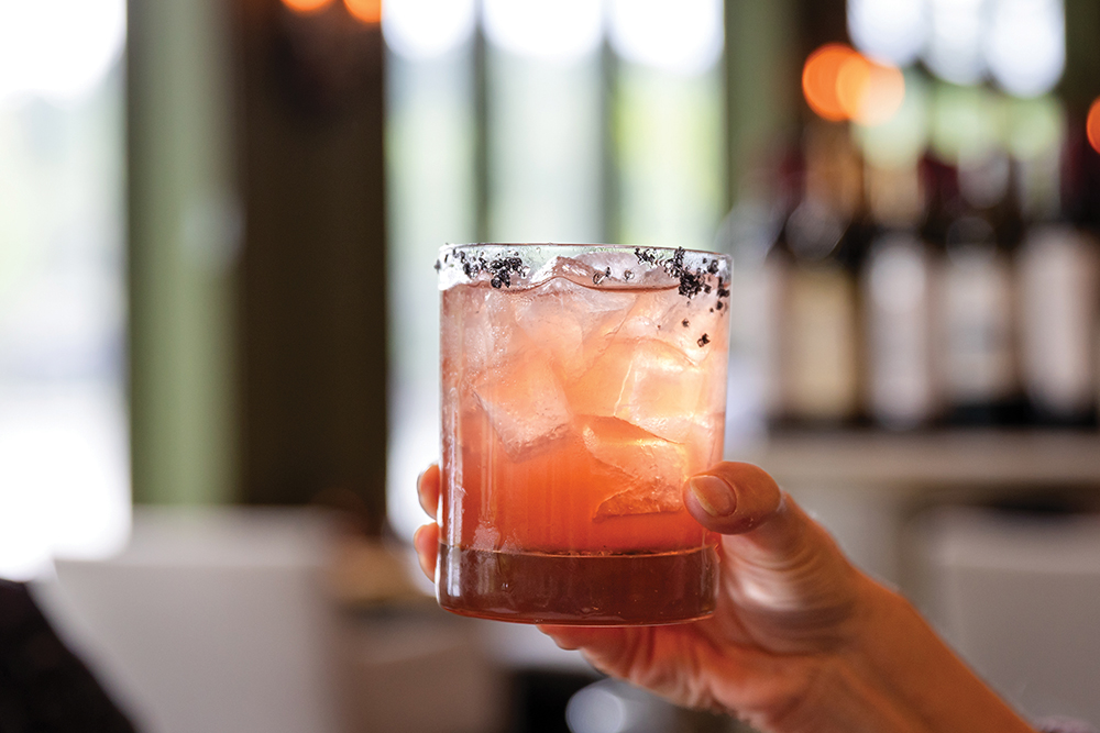 lake-toxaway-nc-dining-greystone-cocktail