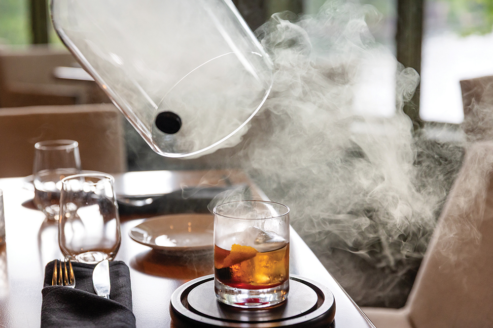 lake-toxaway-nc-dining-greystone-smoked-cocktail