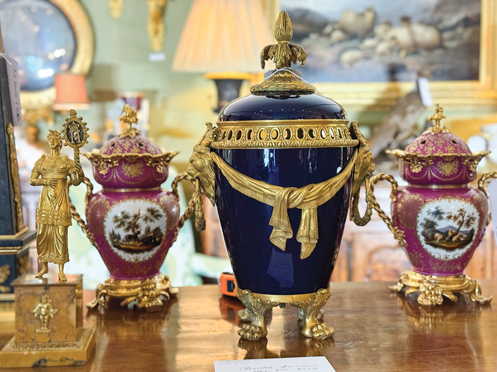 cashiers-nc-antique-show-urn