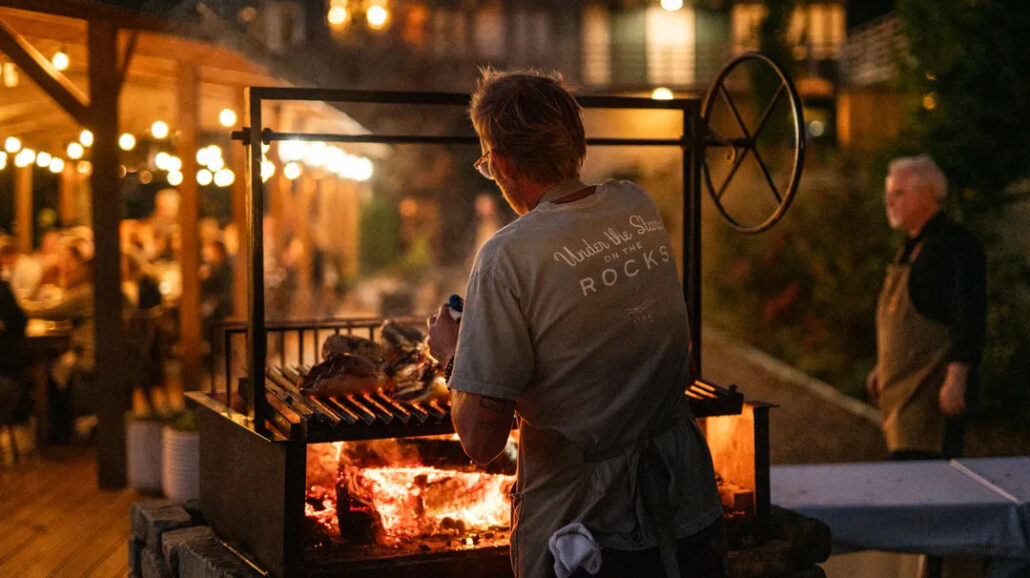 highlands-nc-skyline-lodge-under-stars-on-the-rocks