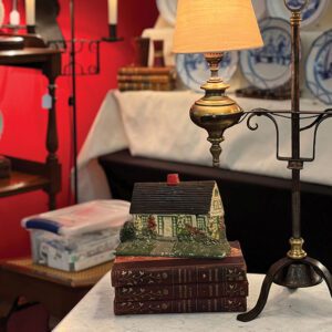 cashiers-nc-antique-show-light