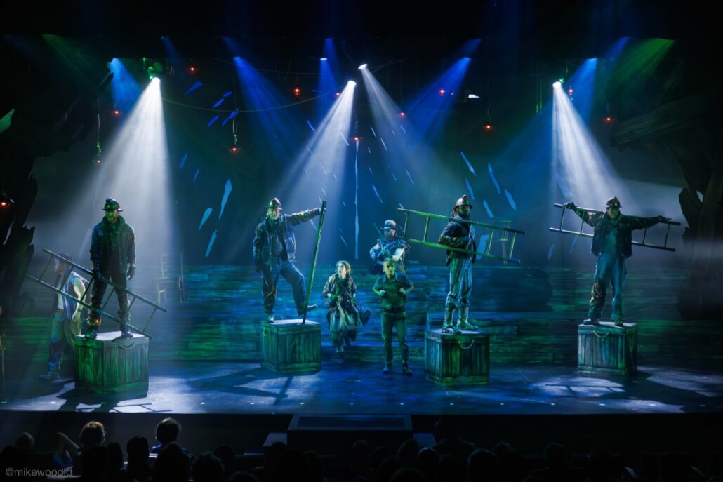 highlands-nc-mountain-theatre-company-burnt-part-boys-3