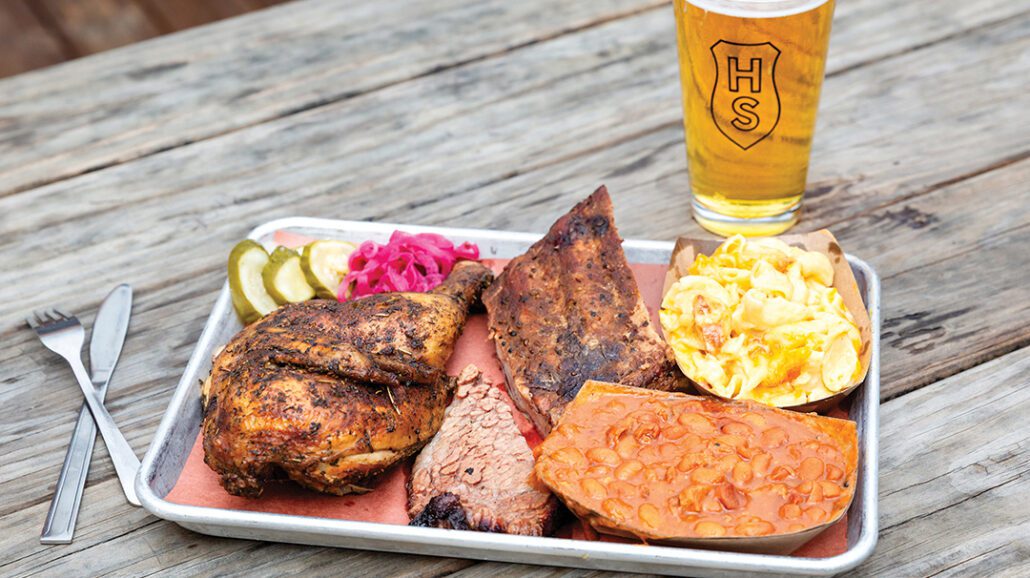 highlands-nc-dining-smokehouse-que