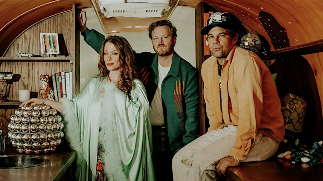 highlands-nc-highlander-mountain-house-salon-series-lone-bellow