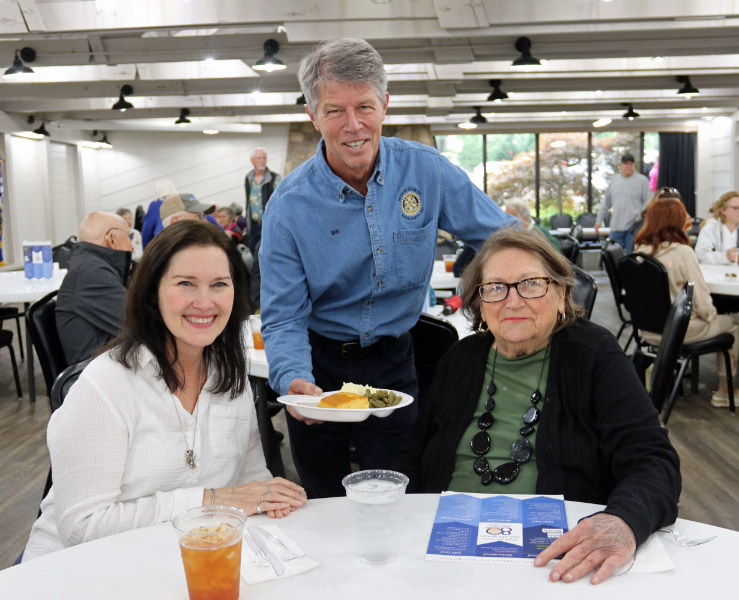 highlands-nc-rotary-club-community-supper.jpg