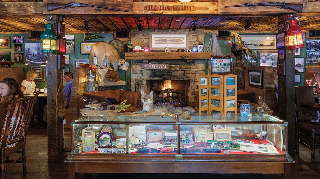 lake-toxaway-nc-restaurant-grand-old-station-interior