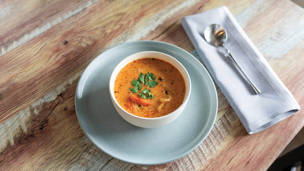 cashiers-nc-recipe-village-pantry-tom-Kah-table