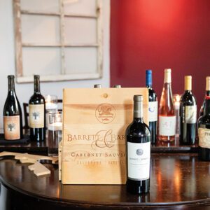 highands-nc-restaurant-on-the-verandah-wine-piano