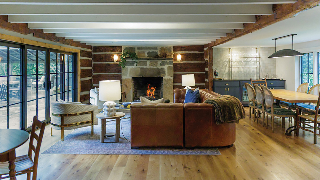 highlands-nc-flat-mountain-farm-interior