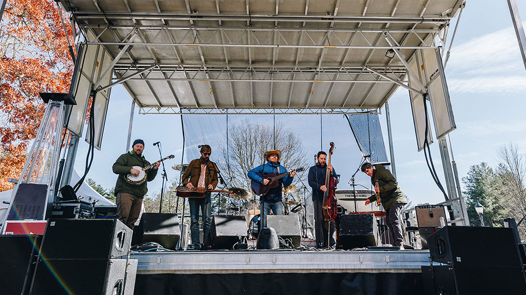 highlands-nc-food-wine-shot-at-redemption