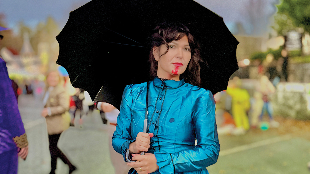 highlands-nc-halloween-blue-dress