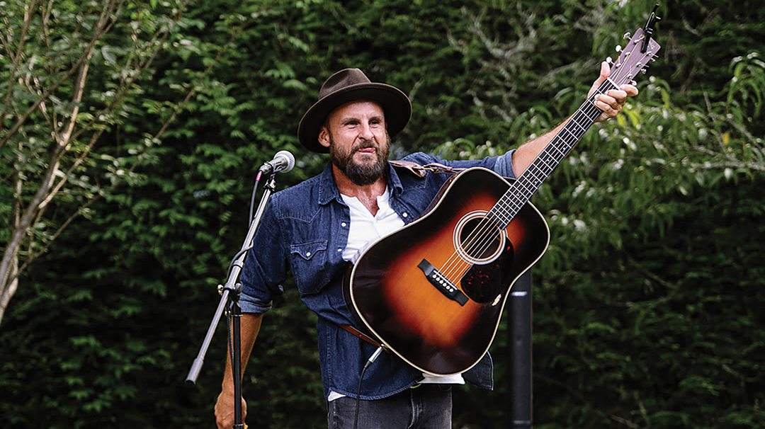 highlands-nc-orchard-session-erick