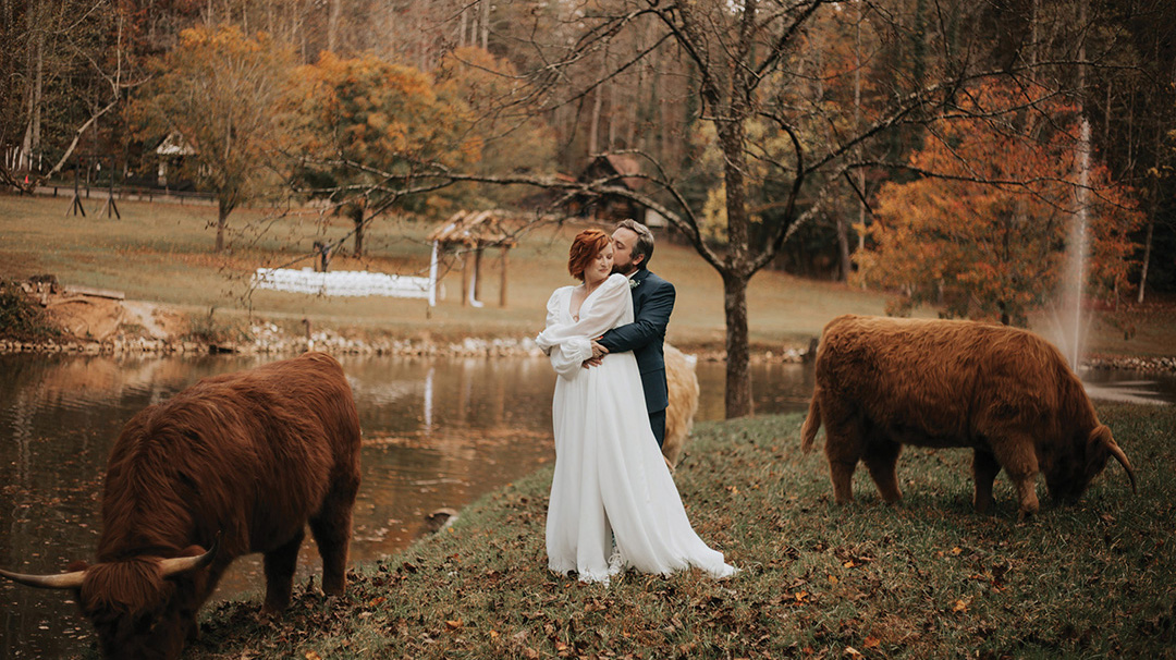 highlands-nc-satolah-creek-farm-wedding-bride-groom-fall