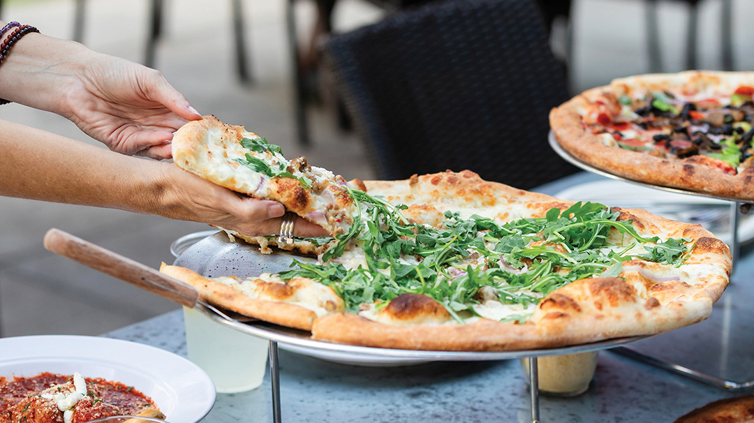 cashiers-nc-dining-slabtown-marjorie-sice