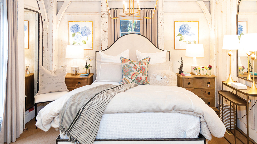 cashiers-nc-shopping-rusticks-bed