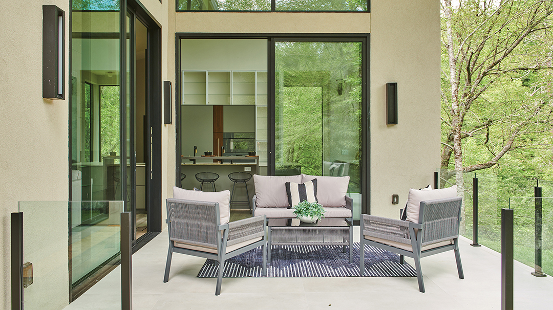 highlands-nc-black-rock-builders-deck