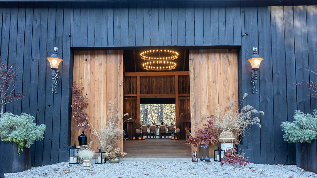 highlands-nc-food-wine-festival-flat-mountain-farm-barn-ramble